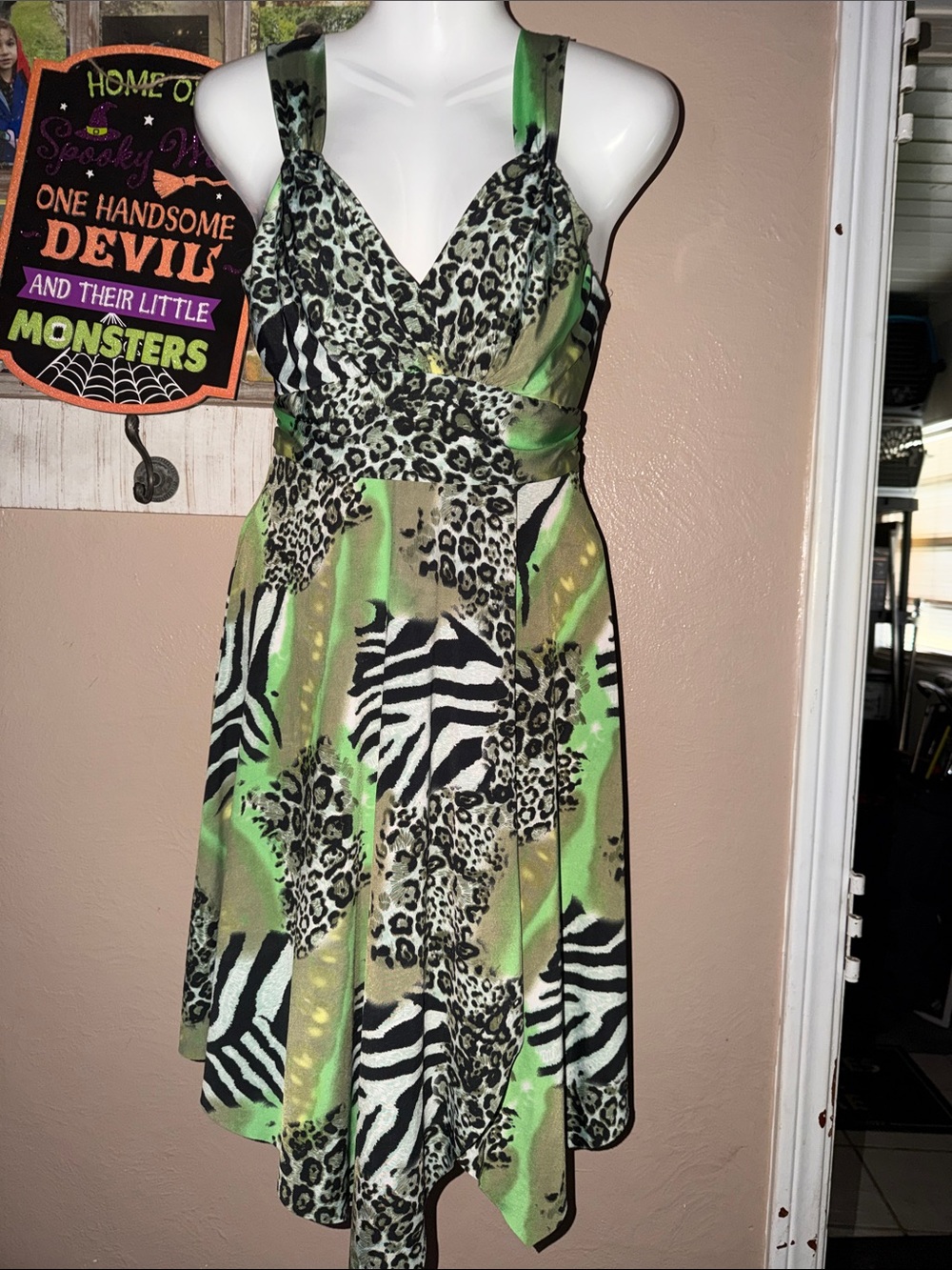 Green Animal Print V-Neck A-Line Dress silky size small